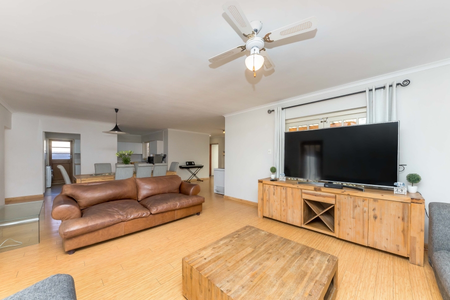 4 Bedroom Property for Sale in Heathfield Western Cape